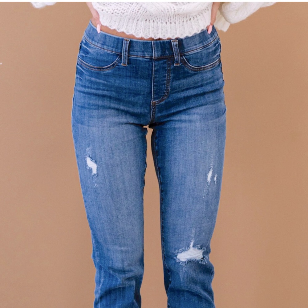 Judy Blue Popular Pull-on Jeans- Size 5/27- slight distressing- skinny fit.